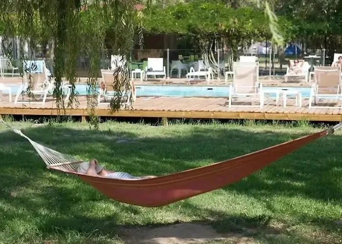 Zecamping 2 Etoiles Acces Direct A La Chiens Acceptes Piscine 营地 吉索纳恰