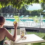 Zecamping 2 Etoiles Acces Direct A La Chiens Acceptes Piscine 2*