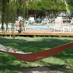 Zecamping 2 Etoiles Acces Direct A La Chiens Acceptes Piscine אתר קמפינג גהיסונאצ'יה